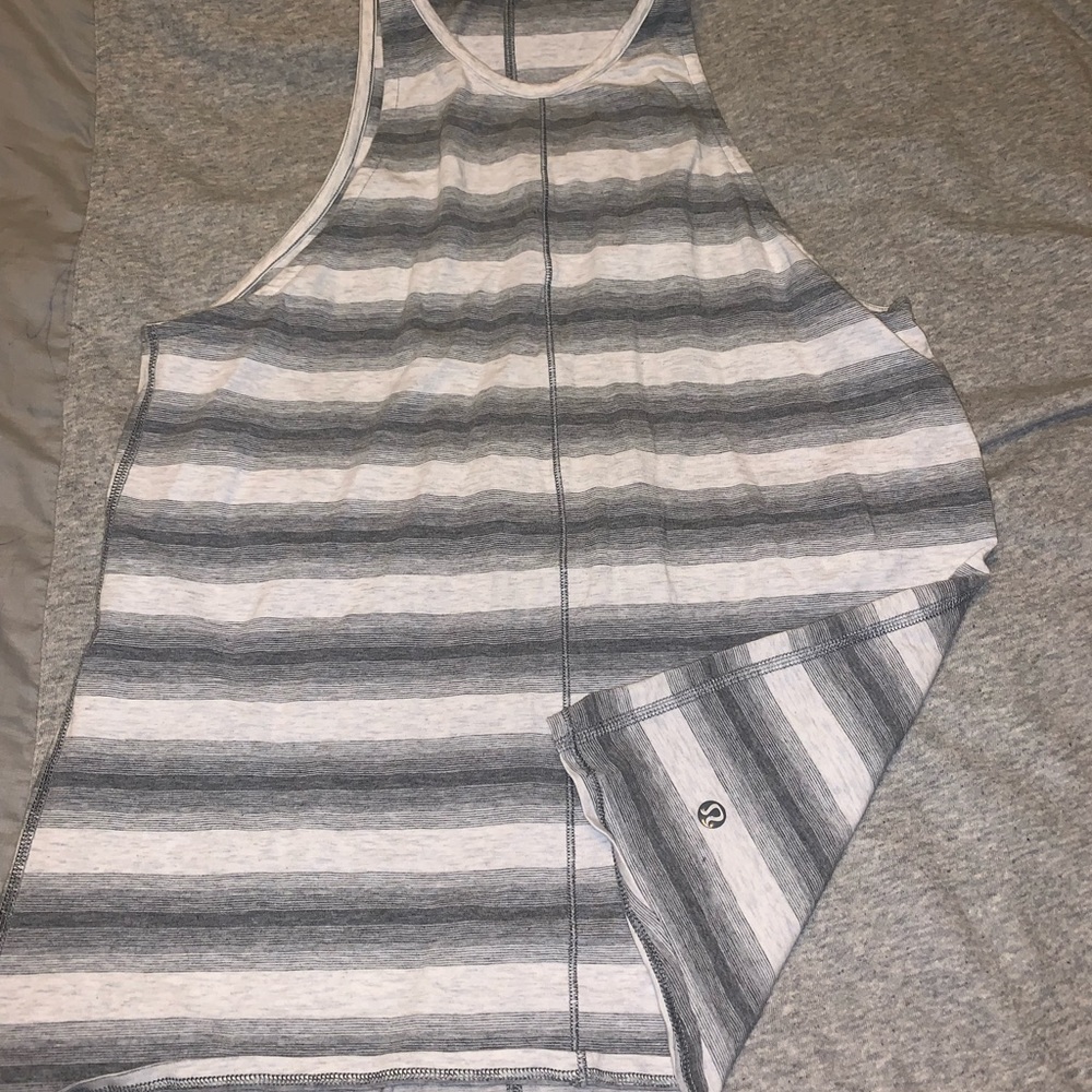 Lululemon tank top